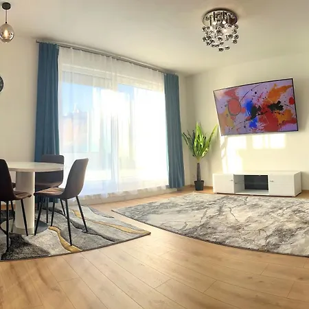아파트 Aura